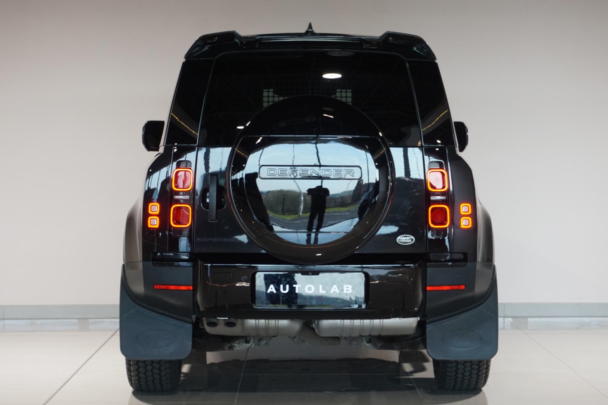 Land Rover Defender 90 3.0 D250 MHEV Hard Top SUV 3dr Diesel Auto 4WD SWB Euro 6 (s/s) (250 ps)